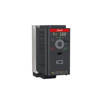 iC2-30 1~ 208–240 V AC 6.8 A, 1.5 kW s filtrem
